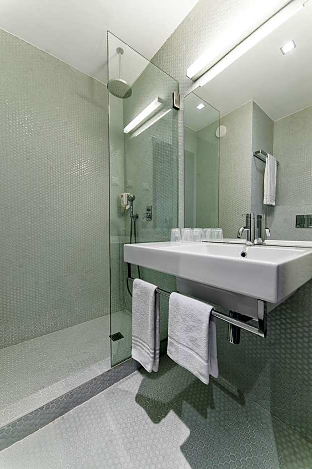 Moov Hotel Porto Centro