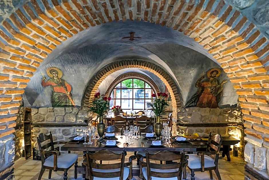 Acrotel Athena Pallas