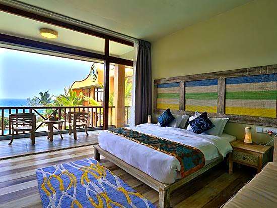 Thaproban Pavilion Waves Unawatuna