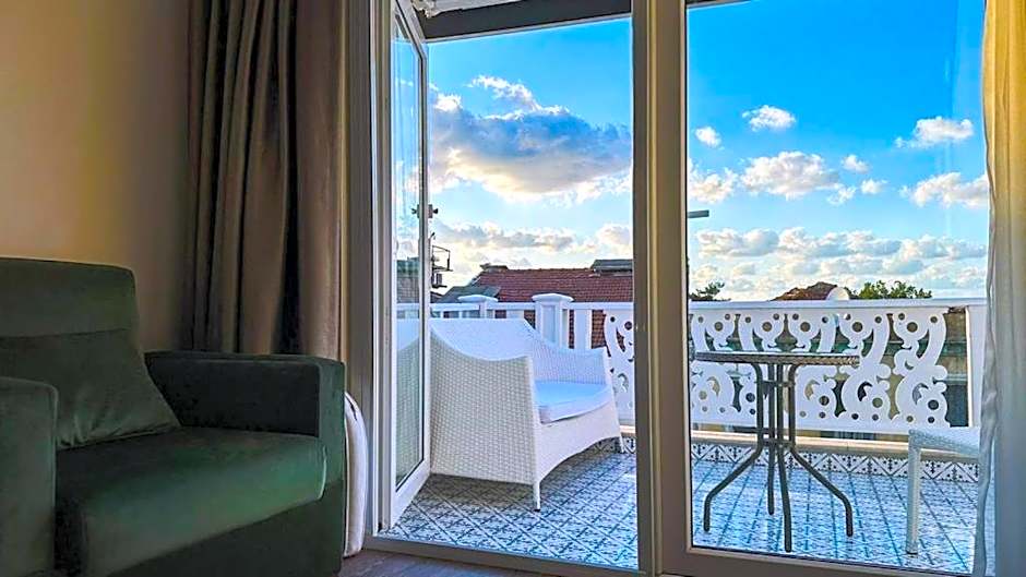 hi HOTEL IVY BÜYÜKADA