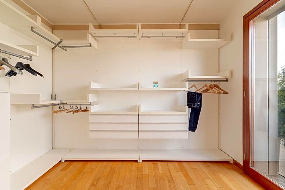 Fiftyfive-one Zuretti