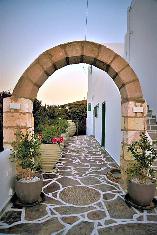 Dioni Lux inn 2