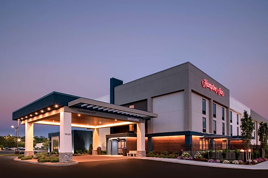 Hampton Inn By Hilton Seekonk