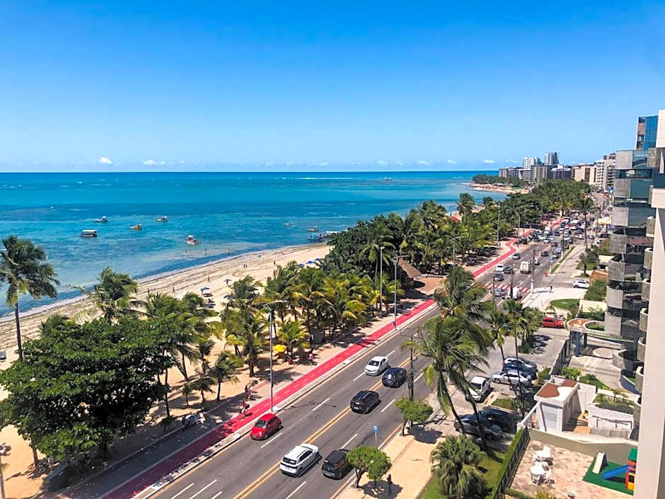 CT-82: Apto com vista espetacular para o mar