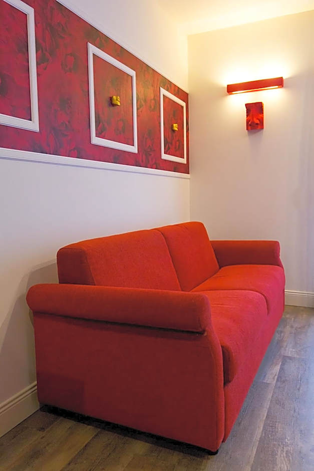 Al Campanile Aparthotel & Suite