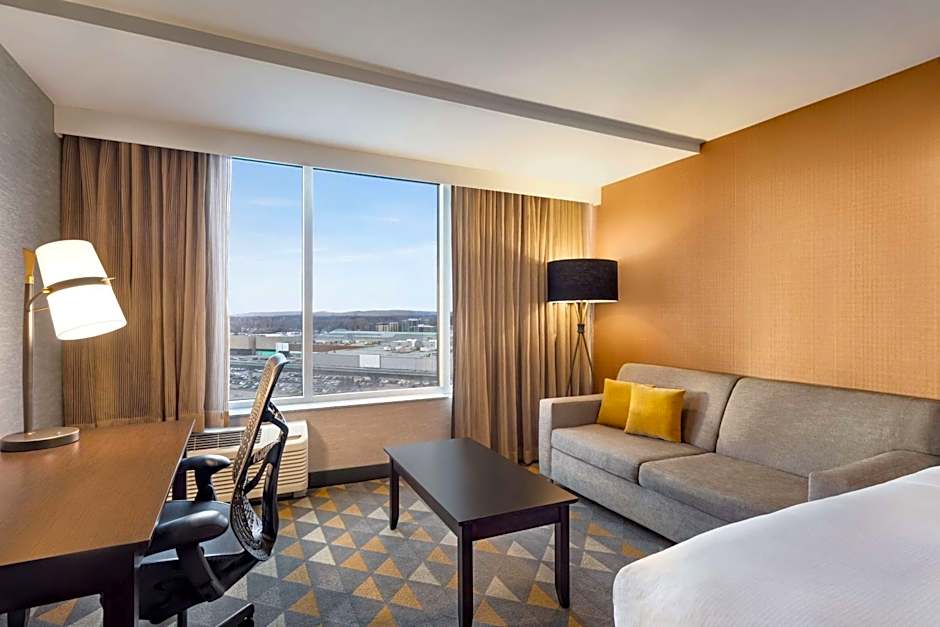 DoubleTree By Hilton Pointe Claire Montreal Airport West