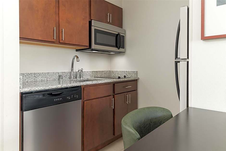 Homewood Suites by Hilton Wauwatosa Milwaukee