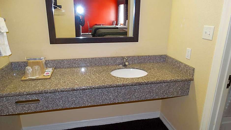 Motel 6 Houston, TX – Willowbrook Mall