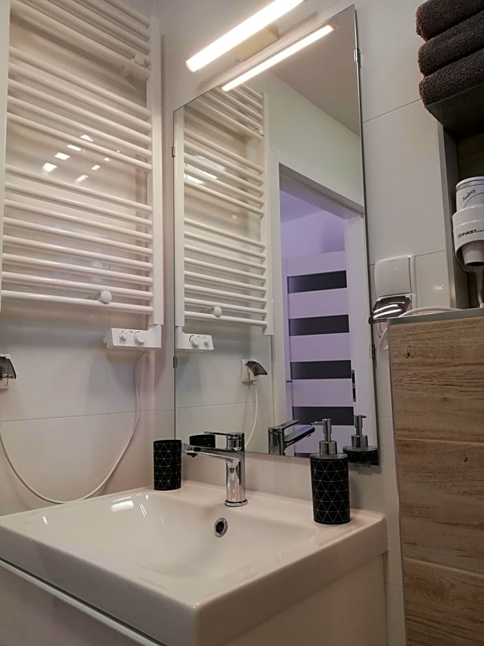 Domek nad jeziorem 7