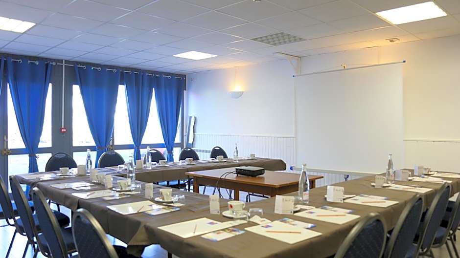 Atoll Hotel Logis Angers, Beaucouzé