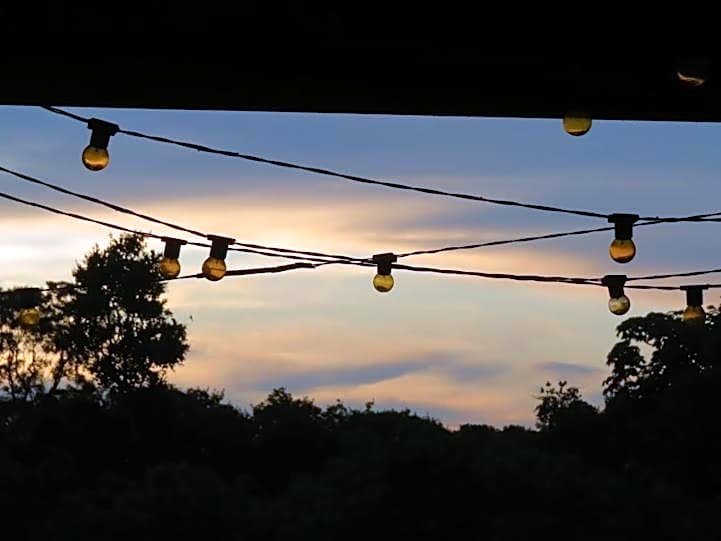 Casa na fazenda inteira ou quartos individuais no Hostel Recanto da Felicidade Paraopeba