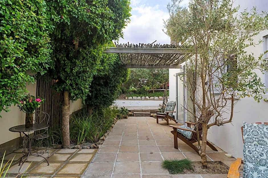 Explorer Guesthouse