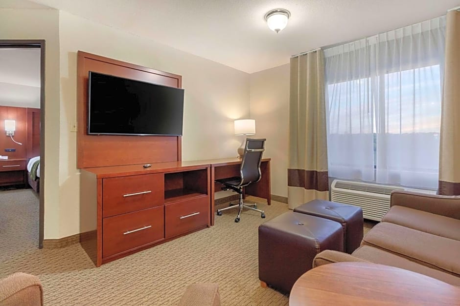 Comfort Suites Omaha East-Council Bluffs