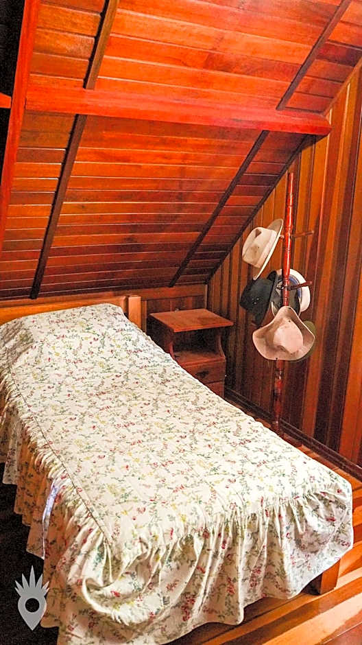 Casa Europeia com Lareira & Piscina em Indaiatuba
