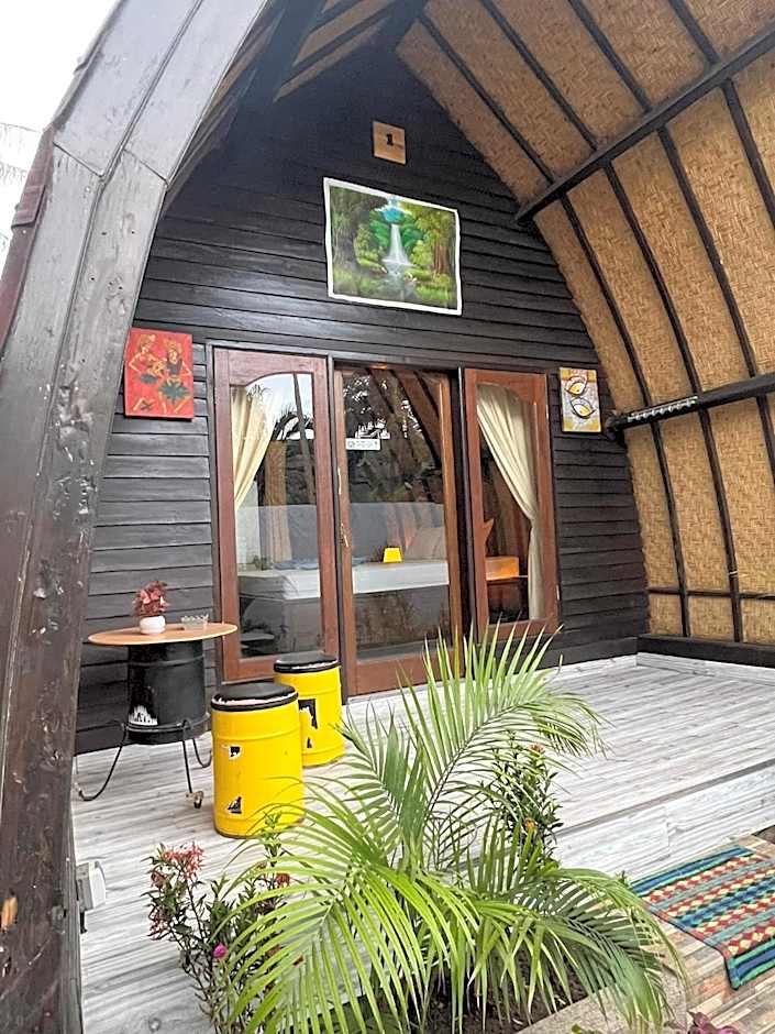 Gili Davidoff Bungalow