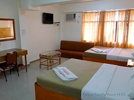 Deluxe Family Room