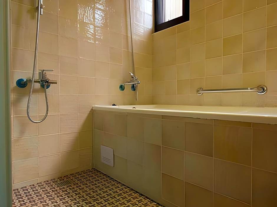 CHECK inn Express Taipei Station