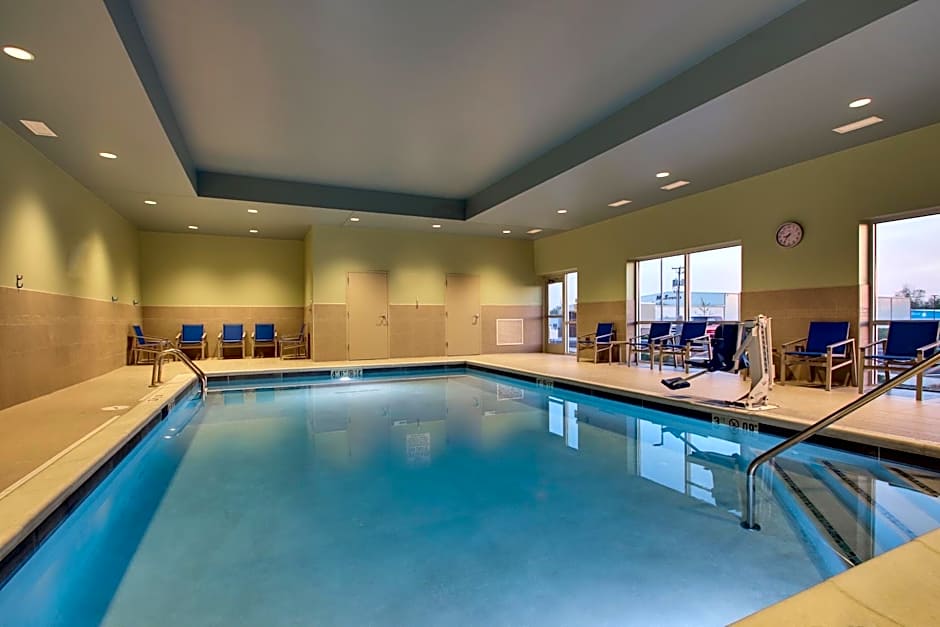 Holiday Inn Express & Suites Troy By IHG