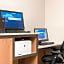 Sonesta Hotel Grand Rapids Airport