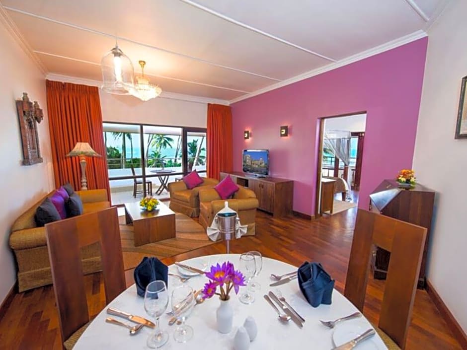 Tangerine Beach Hotel