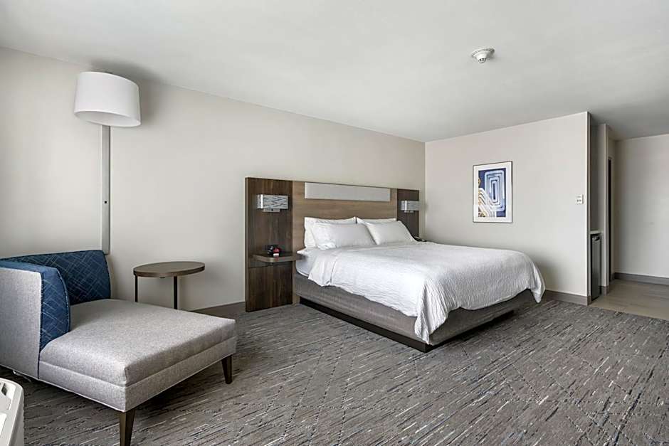 Holiday Inn Express Peru-Lasalle Area By IHG