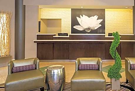 La Quinta Inn & Suites by Wyndham Houston West Park 10