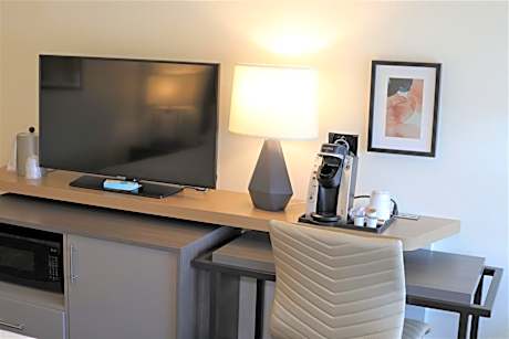 Feature Room with Two Double Beds - Non-Smoking