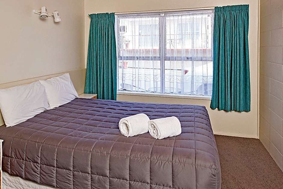 Tourist Court Motel