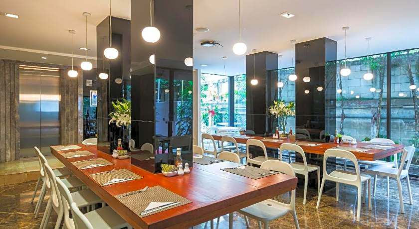 S33 Compact Sukhumvit Hotel