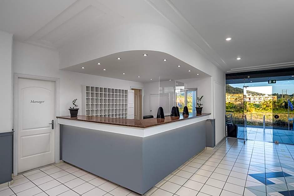 Bayside Hotel Katsaras