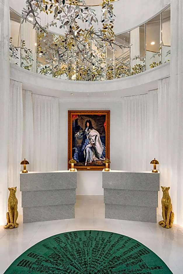 The Admiral, Downtown Historic District