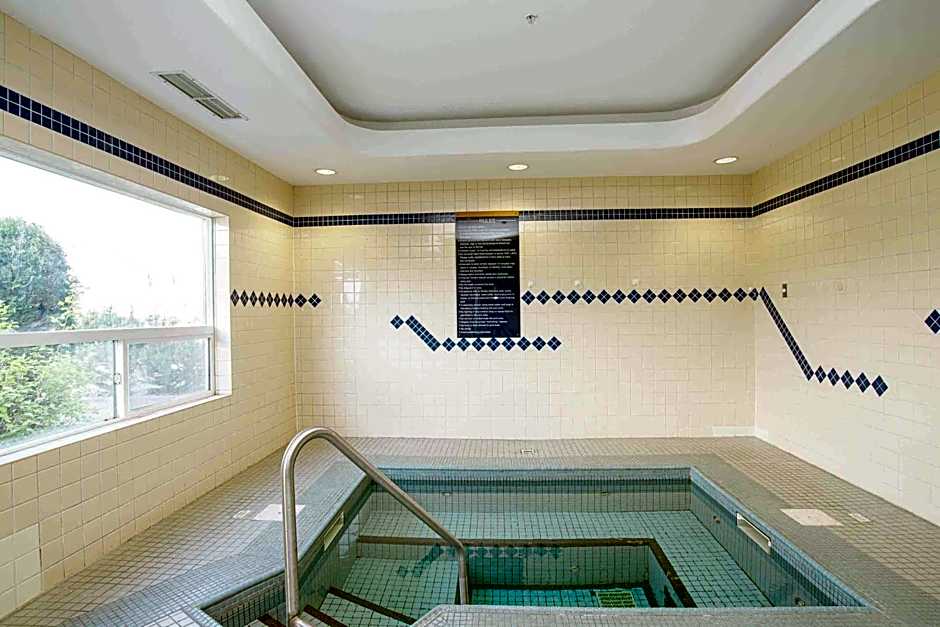 Sandman Hotel Quesnel