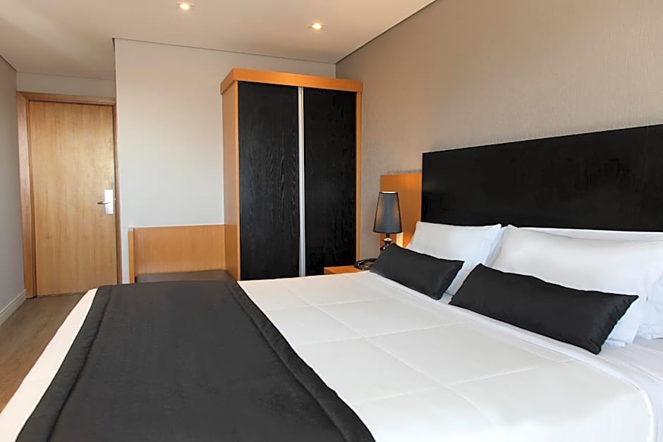 Slaviero Essential Curitiba Batel