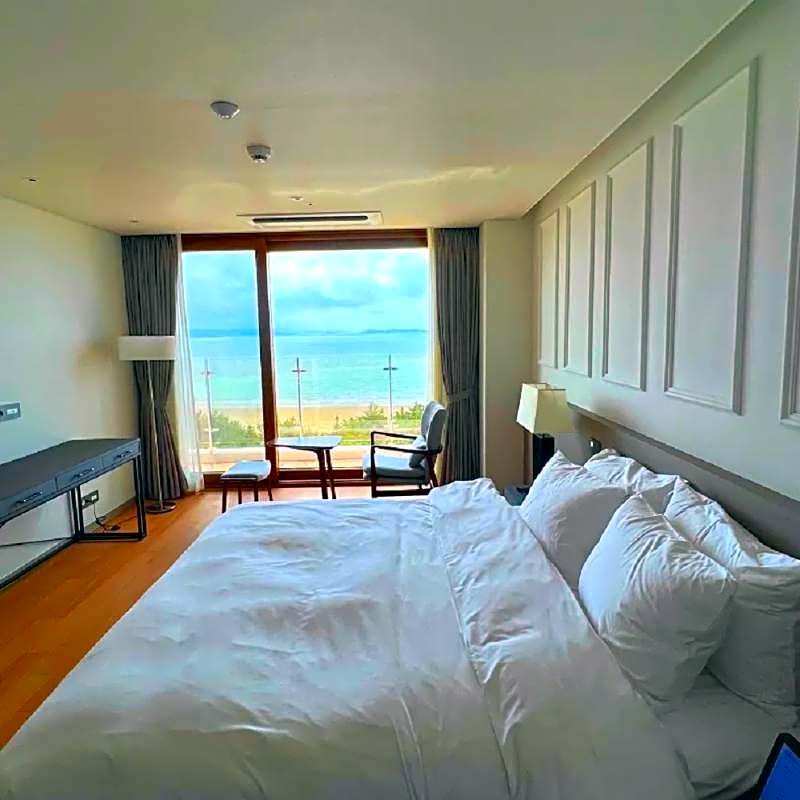 Ramada Plaza by Wyndham Jaeun