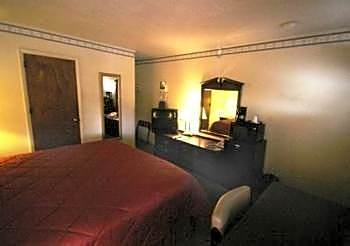 Budget Host Mel-Dor Motel