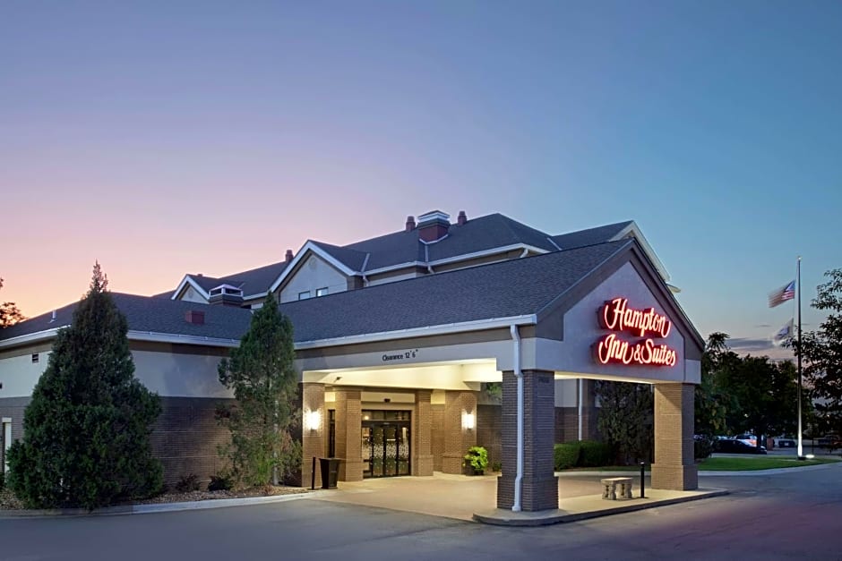 Hampton Inn By Hilton And Suites Kansas City/Merriam