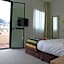 Esatitude Hotel
