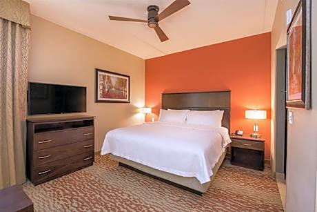 King Studio Suite - Non-Smoking