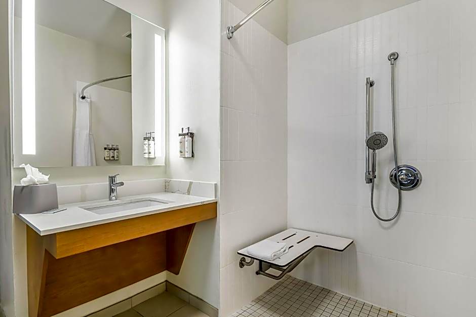 Staybridge Suites Toledo/Maumee By IHG