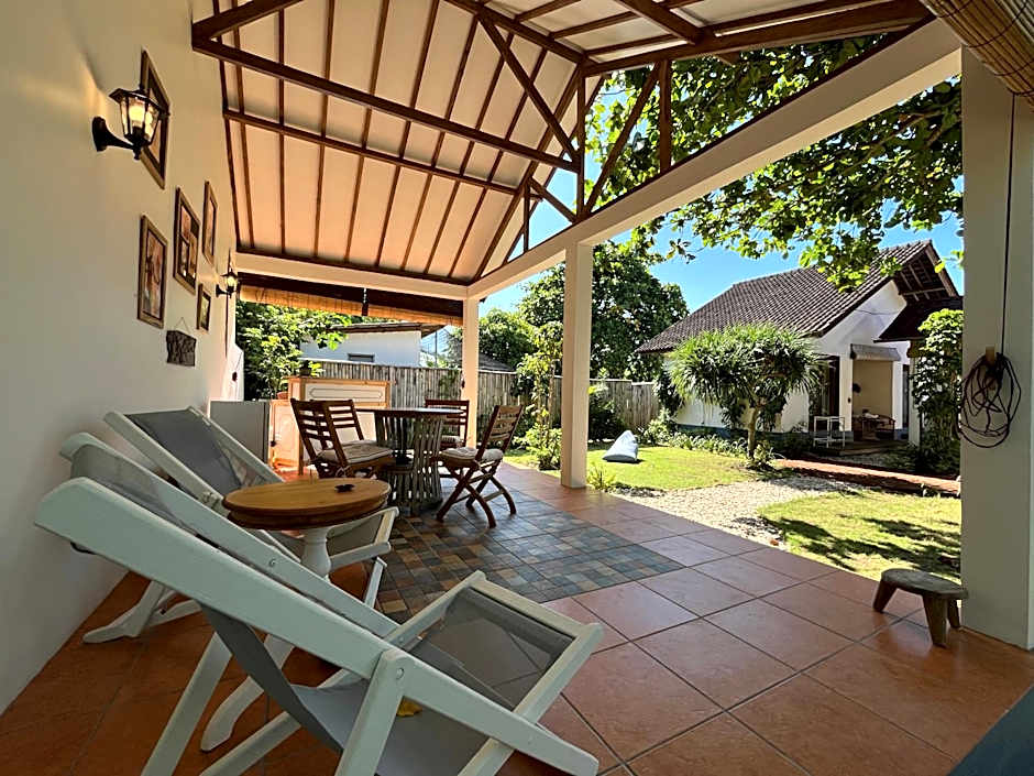 Living Room Lembongan