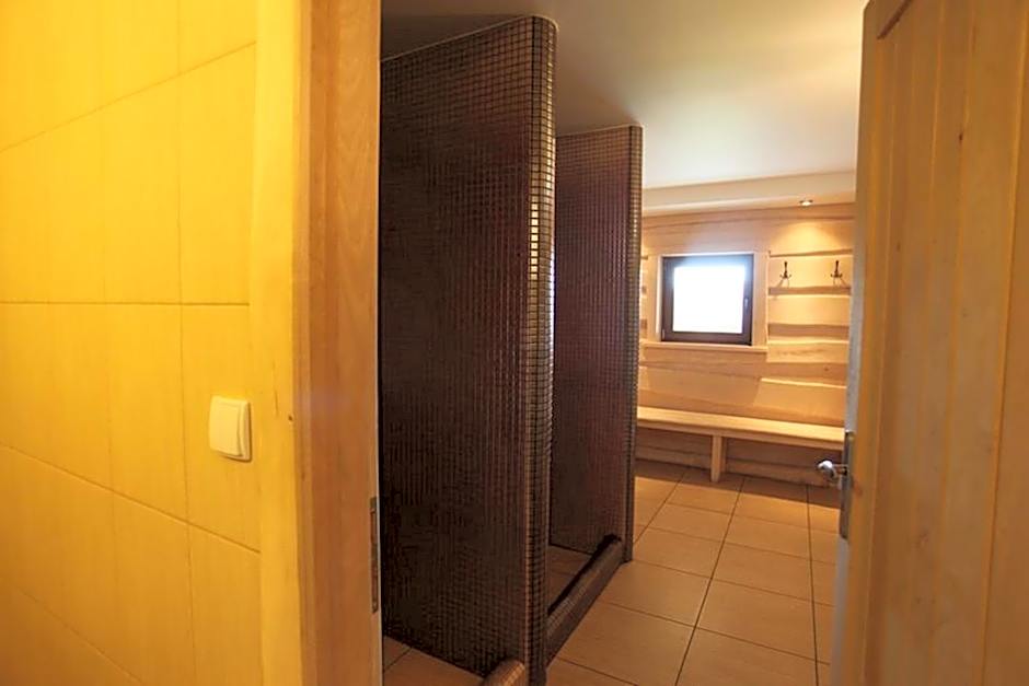 Gościniec pod Strzechą