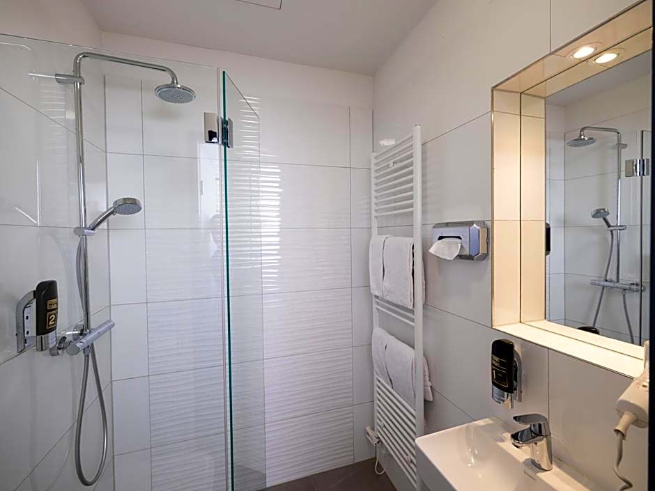 Smart Stay Hotel Station