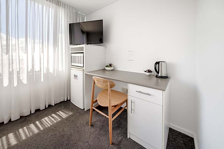 Oaks Nelson Bay Lure Suites