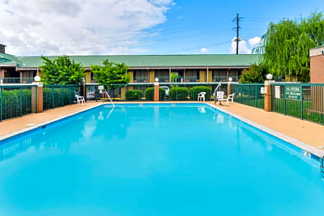 Americas Best Value Inn-Goodlettsville/N. Nashville