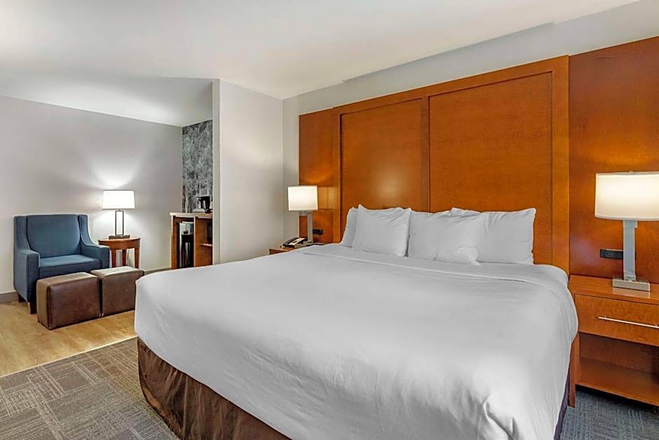 Comfort Suites Golden West on Evergreen Parkway