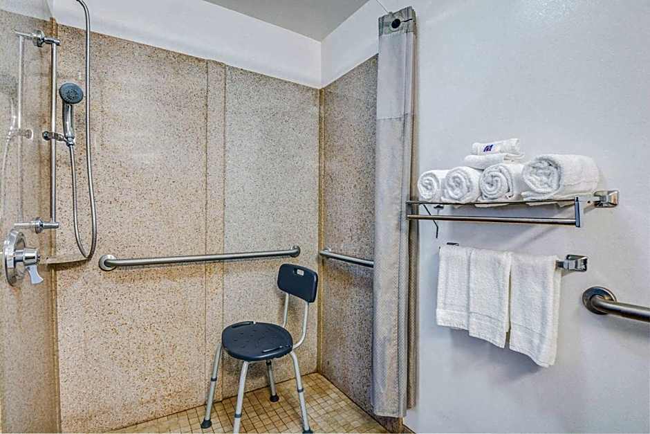 Studio 6-Opelika, AL - Auburn Al