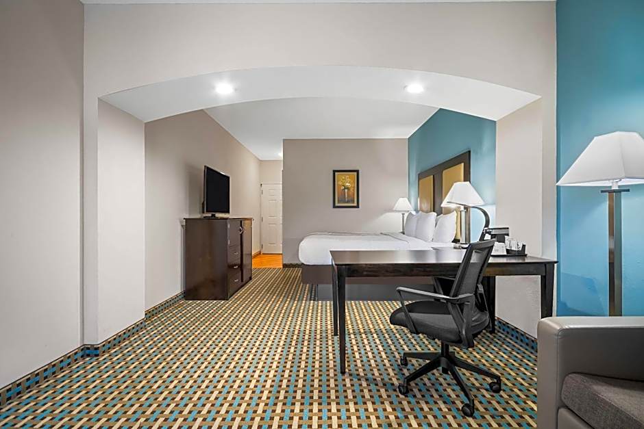 La Quinta Inn & Suites by Wyndham Stonington