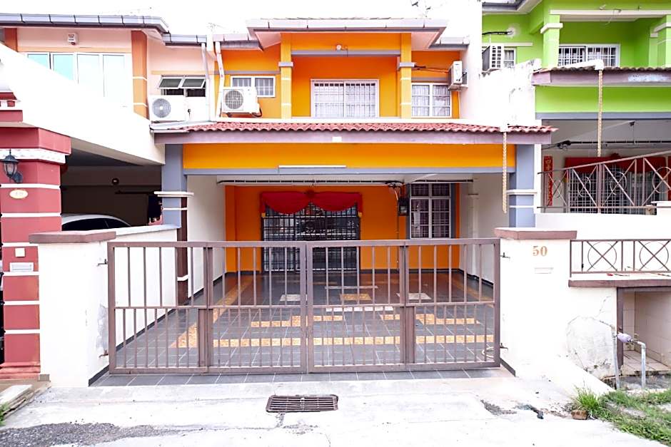 OYO Homes 90575 CK Bahau Homestay