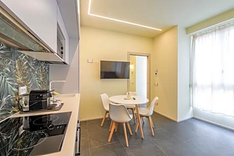 Deluxe One-Bedroom Apartment with City View