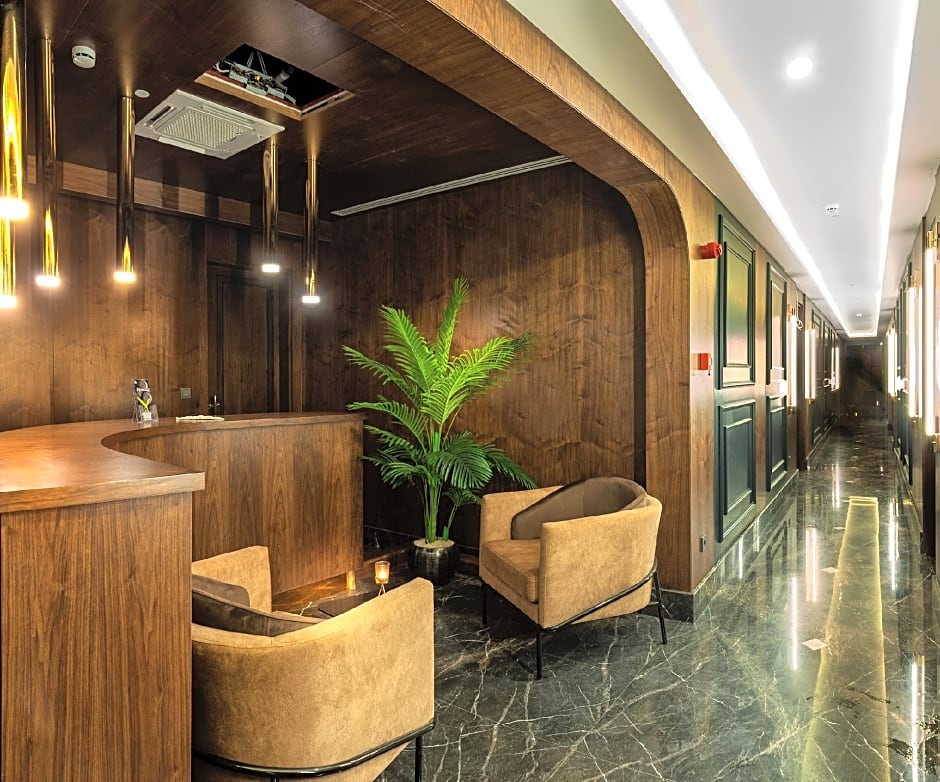TNR  Otel  & Spa